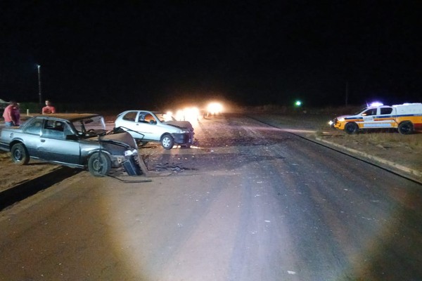 Tentativa de ultrapassagem termina em batida frontal e deixa cinco feridos na MGC354; veja vídeo