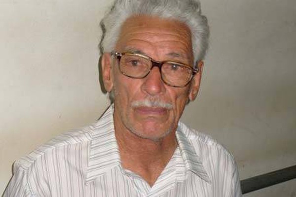 Senhor de 74 anos vive momento de fúria, dispara contra policiais e acaba preso