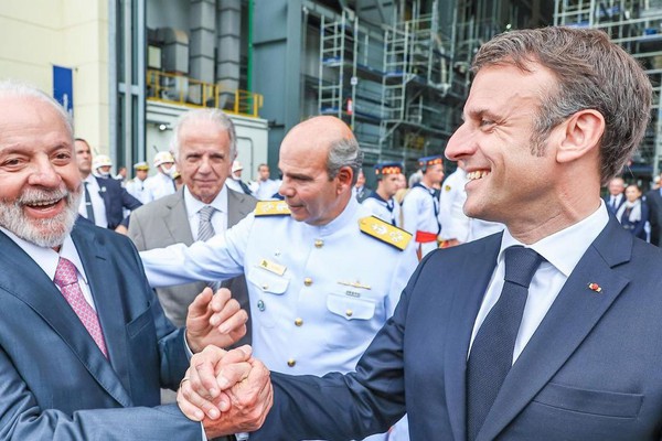 Lula e Macron se comprometem a mais diálogo para acordo Mercosul-UE