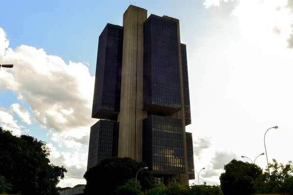 Mercado financeiro eleva projeção de crescimento para 2,19% em 2023