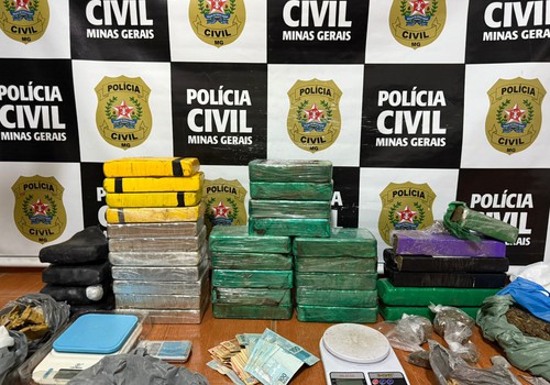 Operação prende 4 pessoas e apreende grande quantidade de drogas avaliada em R$1milhão, em Patos de Minas
