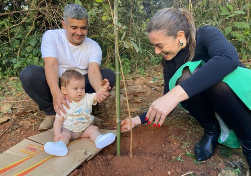 Patos de Minas celebra o Dia Mundial do Meio Ambiente com plantio de mudas de Ipês