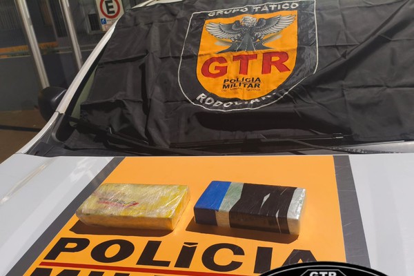 PM Rodoviária faz abordagem a veículo em alta velocidade na BR 146 e apreende droga avaliada em R$ 40 mil