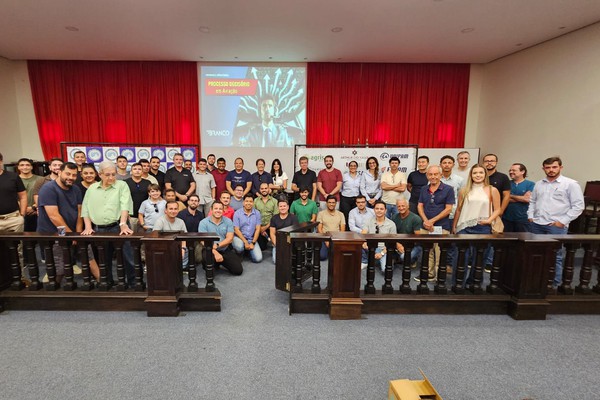 Quer ser piloto de avião? Seminário em Patos de Minas destaca riscos, desafios e oportunidades da profissão