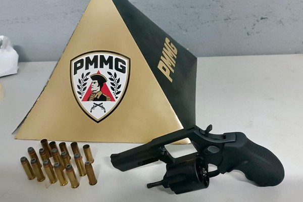 Homem embriagado é preso após efetuar tiros para o alto e resistir à prisão em Patos de Minas
