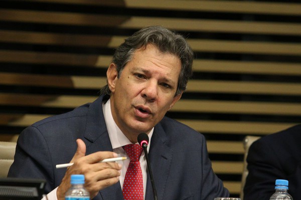 Fazenda finaliza proposta para correção da tabela do Imposto de Renda