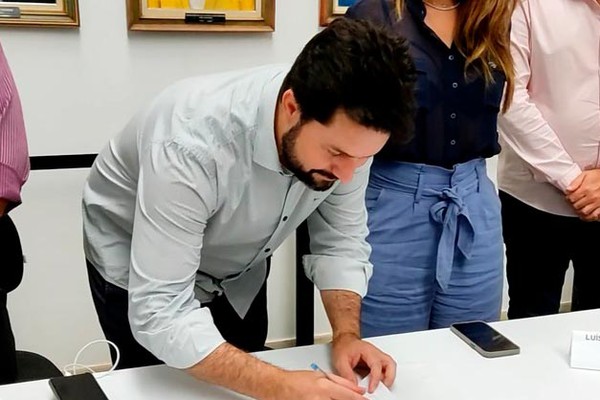 Falcão aciona TCE-MG para suspender edital e barrar mais pedágios na BR365