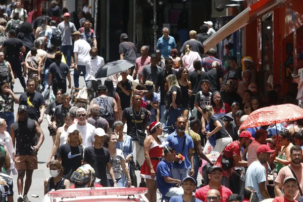 IBGE revela nomes e sobrenomes mais comuns do país; veja o seu