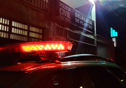 Homem é atacado com arma de fogo e mulher fica ferida ao tentar intervir após confusão na zona rural de Patos de Minas