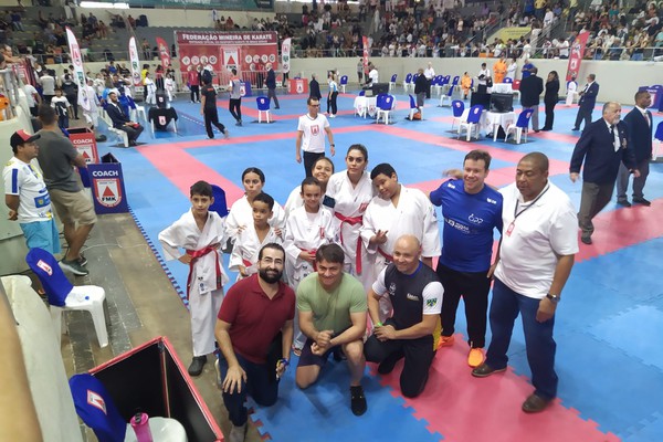 Atletas patenses fazem bonito em etapa do Campeonato Mineiro de Para-Karatê