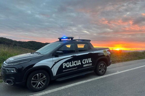 Operação Refração da PC apreende veículos de luxo e anabolizantes em propriedade de alto padrão