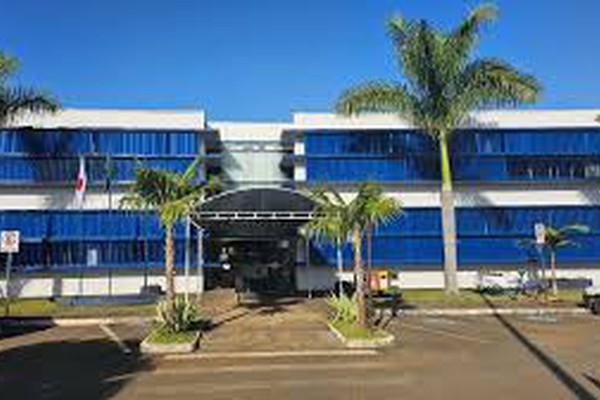 Prefeitura abre processo seletivo com salários de até R$ 5,8 mil; inscrições começam amanhã