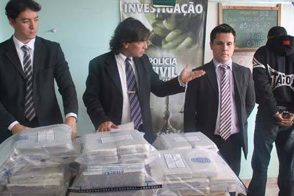 PC apreende carregamento com mais de 100 kg de maconha 15 vezes mais cara