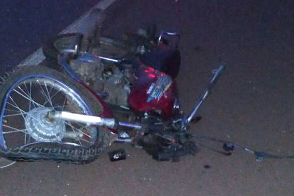 Motociclista morre após bater violentamente contra caminhão na BR365 em Patos de Minas