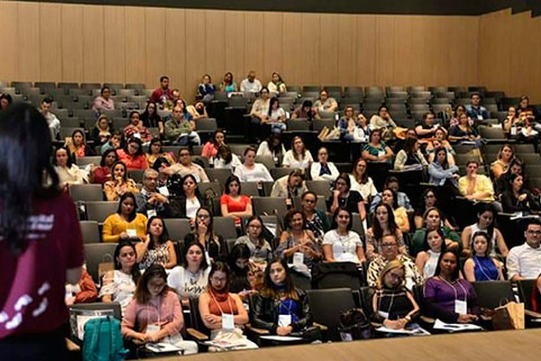 Aluna de enfermagem da FPM representa Patos de Minas em evento na cidade de Barretos