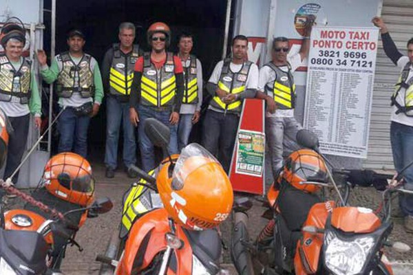 Mototáxi Ponto Certo sorteia prêmios e define tabela de preços durante a Fenamilho 2016