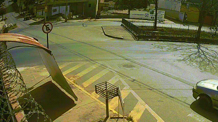 Câmeras registram mais um acidente na Av. Fátima Porto com a Rua 5 de maio; veja
